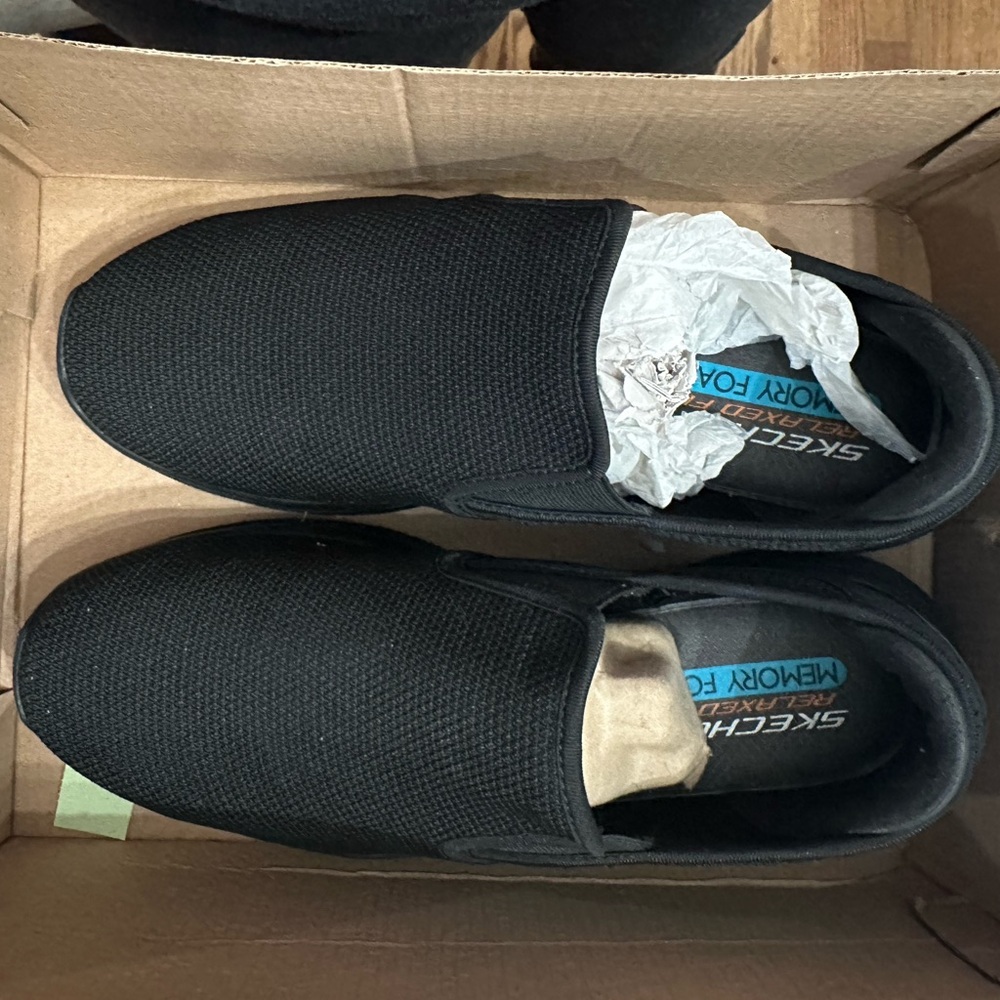 Skechers Sport Men's Memory Foam shoes size 9